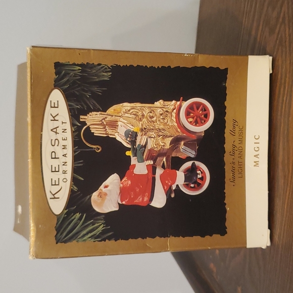Hallmark Keepsake Magic 1994 Santa Sing A Long Christmas Ornament with Box - Picture 6 of 8